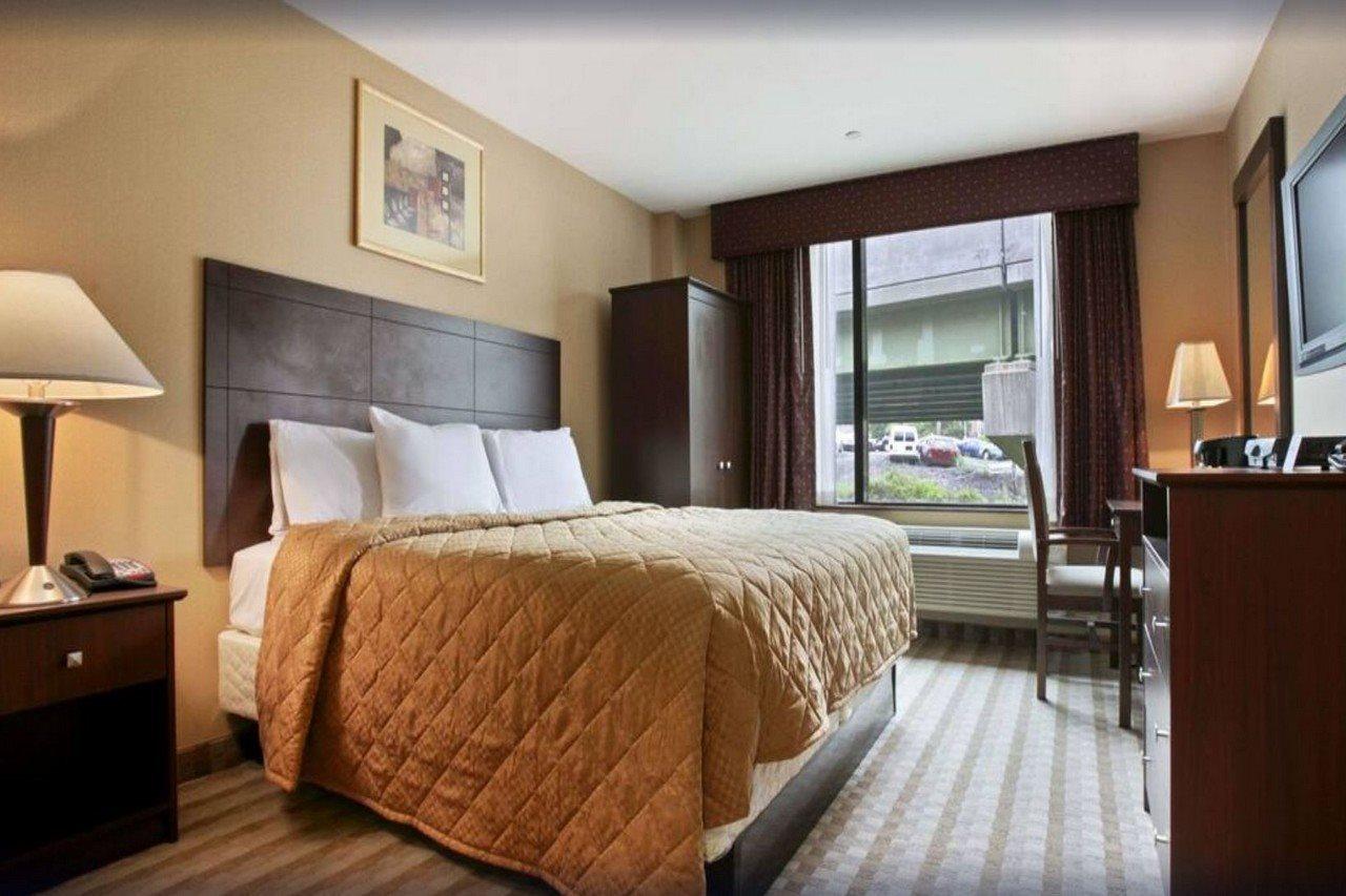 Days Inn Bronx New York Exterior foto