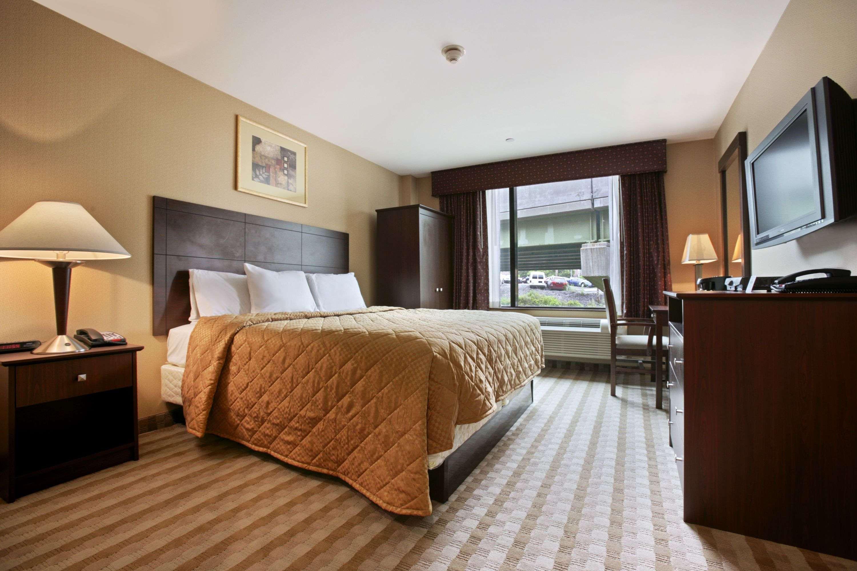 Days Inn Bronx New York Exterior foto