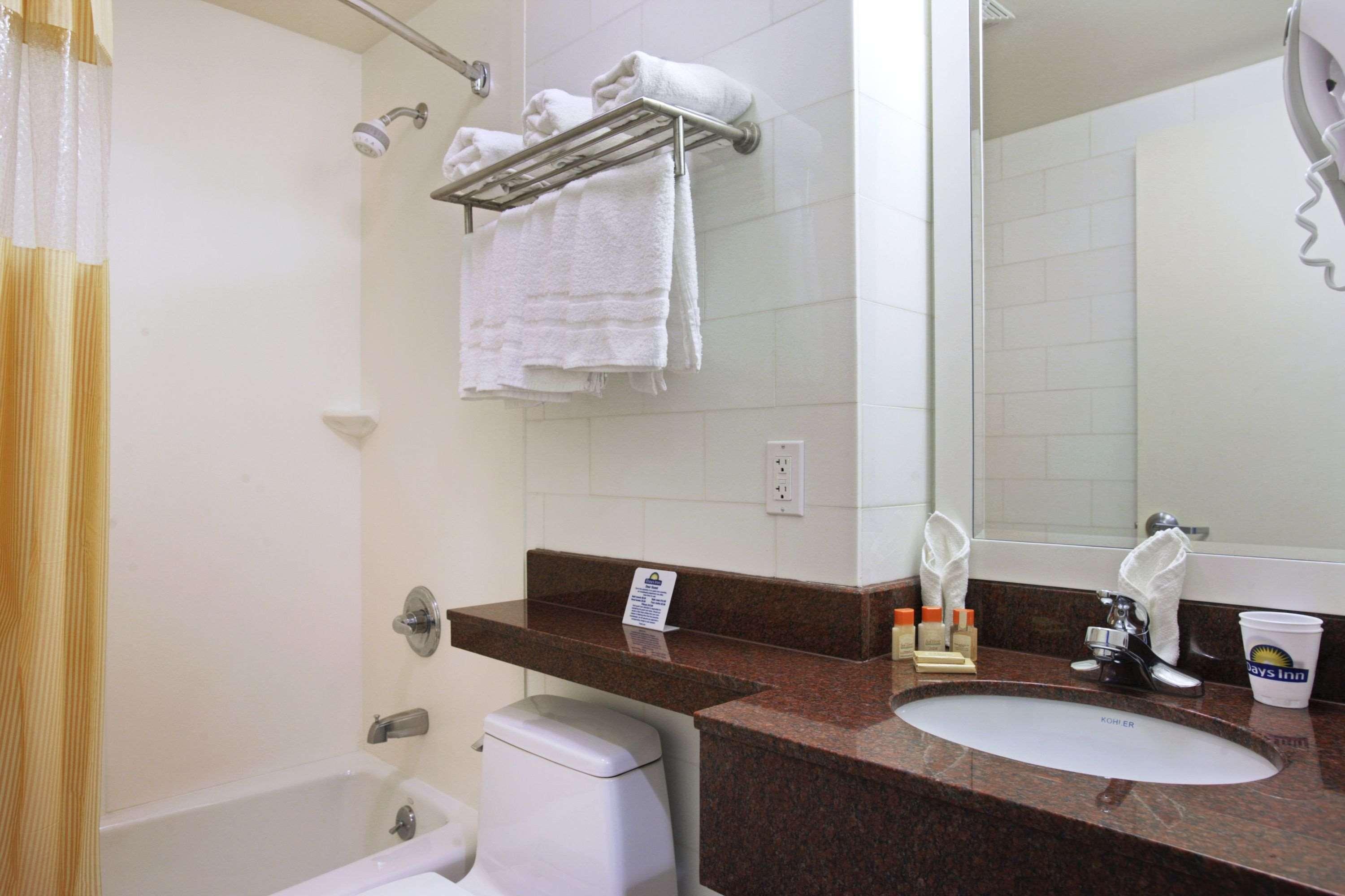 Days Inn Bronx New York Zimmer foto